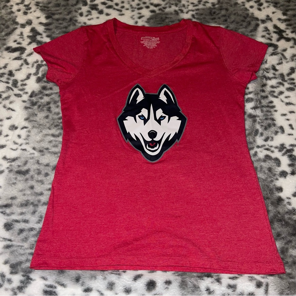 Established 1992 UConn T-shirt